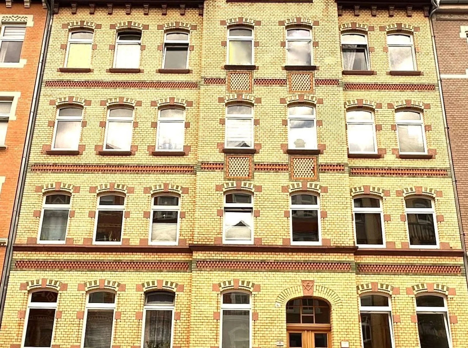 Haus Straßenseitig